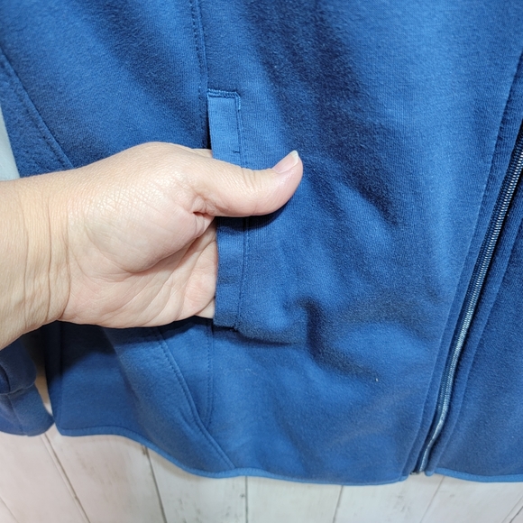 New! Tek Gear Women's Blue Athletic Knit Full Zip Jacket Size Medium. - Picture 6 of 9